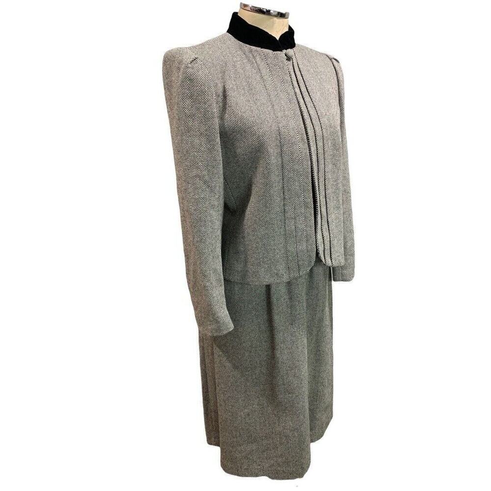 Size 12 Sasson Black White Women's Wool Blend Skirt Suit 1990s Vintage